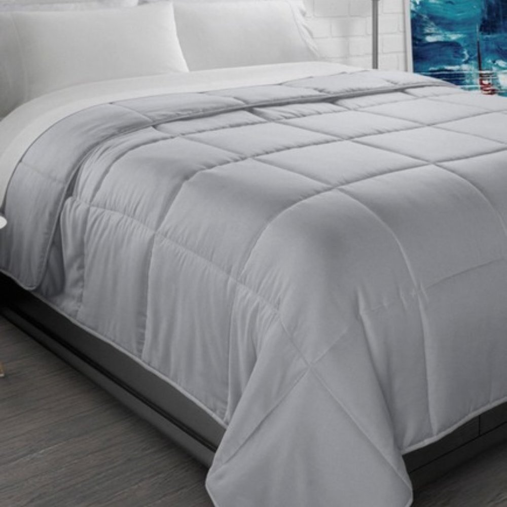 Ella Jayne All-Season Super Soft Comforter 🎁